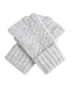 C032 Cable Knit Fingerless Gloves